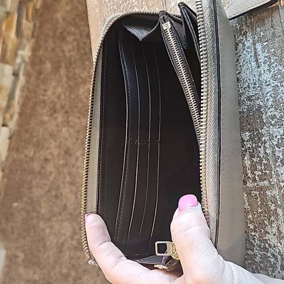 Louis Vuitton Comete Wallet Women's Veau Cachemire Leather Long Wallet - Picture 12 of 16